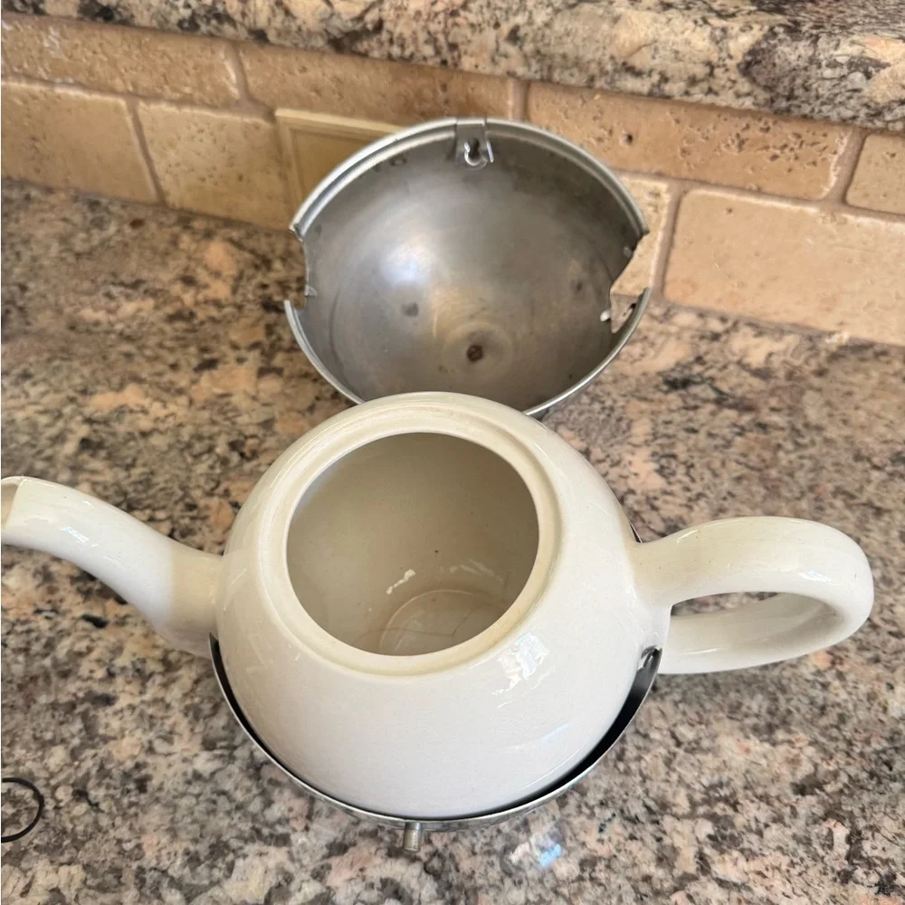 Art Deco polished metal DRP Thermisol Coffee Tea Pot England